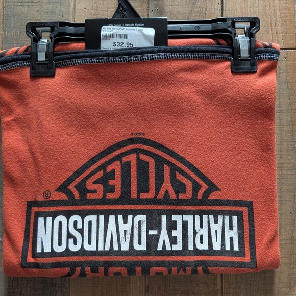 Harley-Davidson Baby Gift Set - Picture 5 of 7